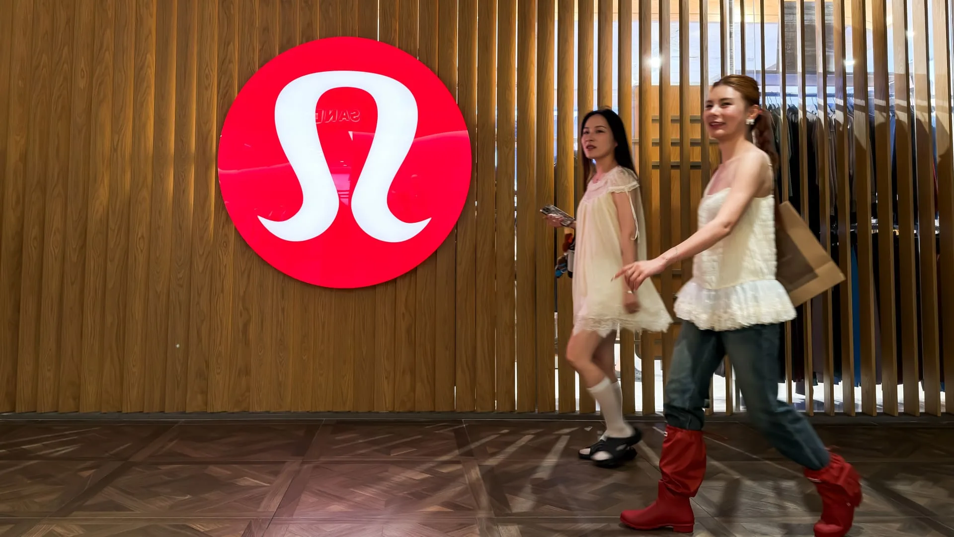Lululemon-ի բաժնետոմսերը 15%-ով ընկել են անհաջող ֆինանսական հաշվետվության պատճառով