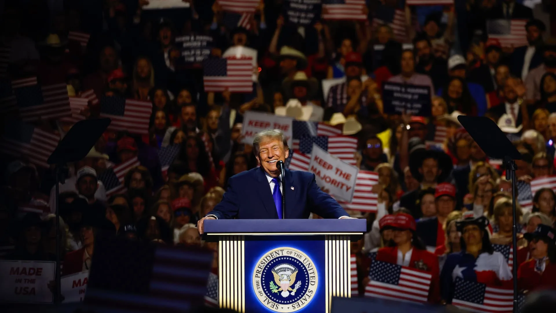 Trump promises $5,000 to every adult American if Republicans win the midterms
