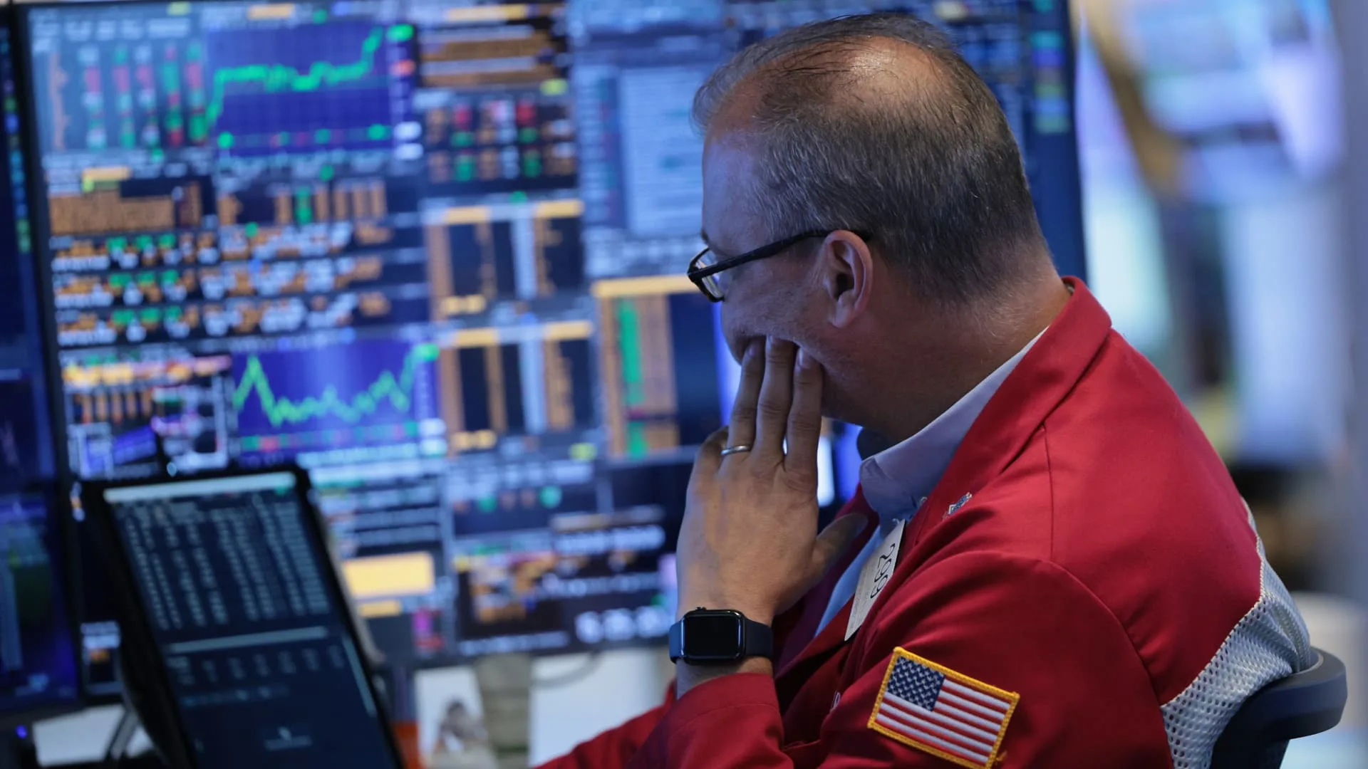 U.S. Treasury yields hold steady as markets await fresh inflation data