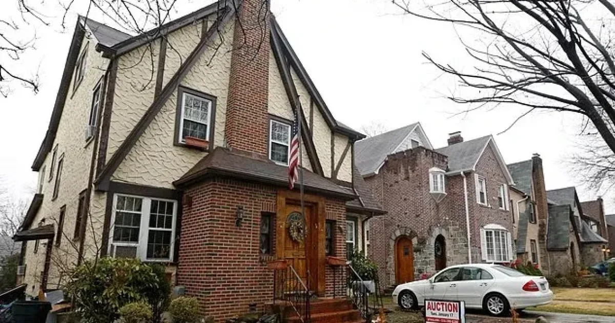 Trump’s childhood home in New York sells for $1.93 million