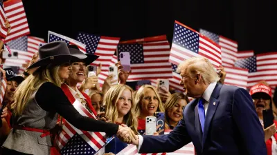 Trump promises $500 Obamacare refunds for nearly 1 million people starting in October