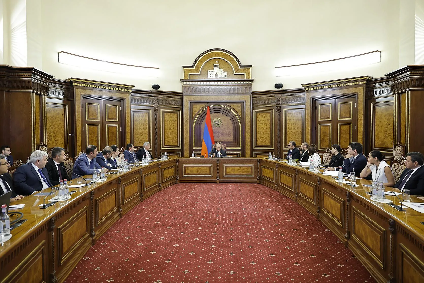 Armenia discusses new model for managing state assets
