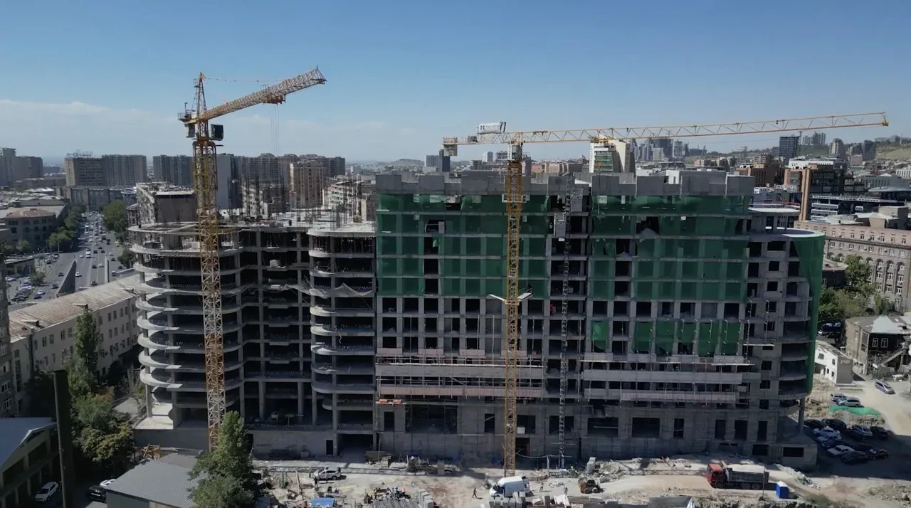 Construction progress presented at Gyurjyan Cascade and Firdus Prime Residence