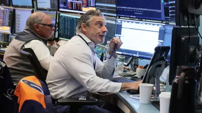 Dow ends week lower as Treasury yields climb