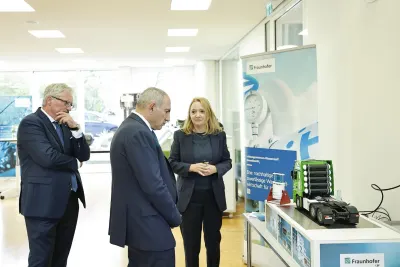 Նիկոլ Փաշինյանը Ֆրանկֆուրտում այցելել է Ֆրաունհոֆերի ջրածնի կիրառական կենտրոն
