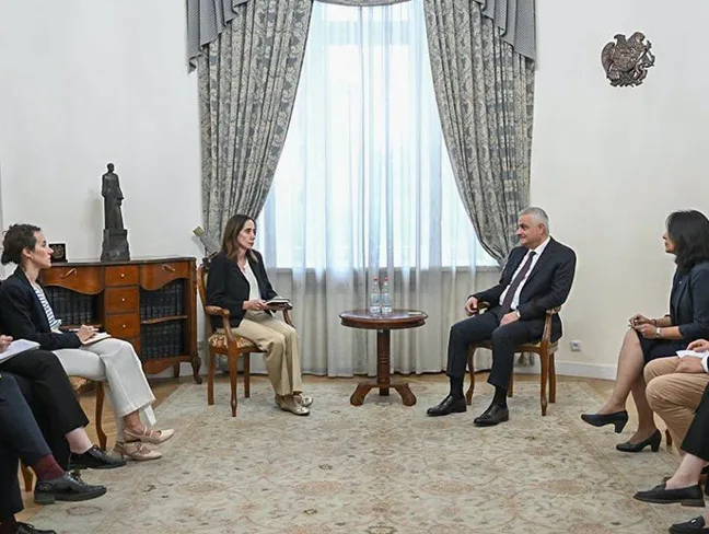 Mher Grigoryan discusses reservoir projects with AFD