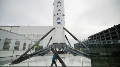 SpaceX spectrum deal hits AT&T, Verizon and T-Mobile shares