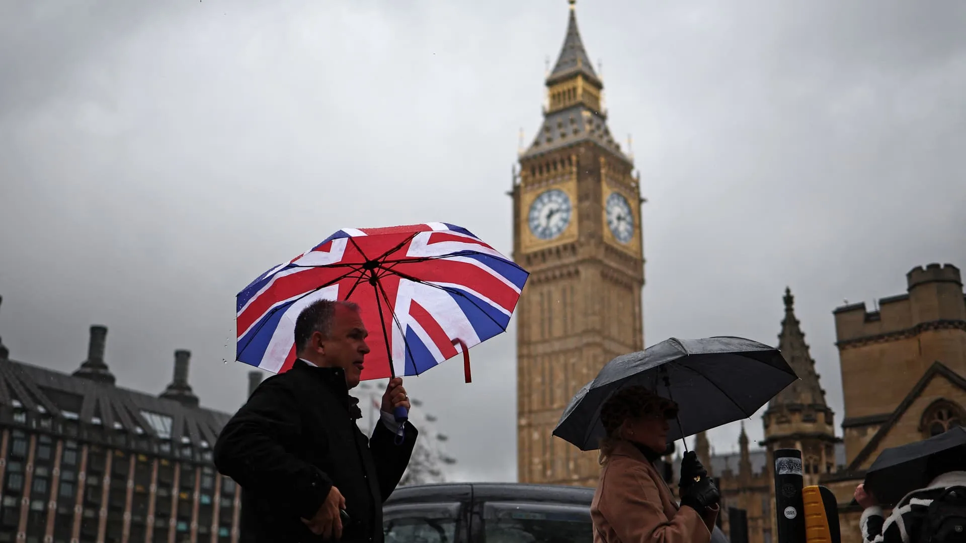 U.K. bank shares fall on expectations of a higher levy